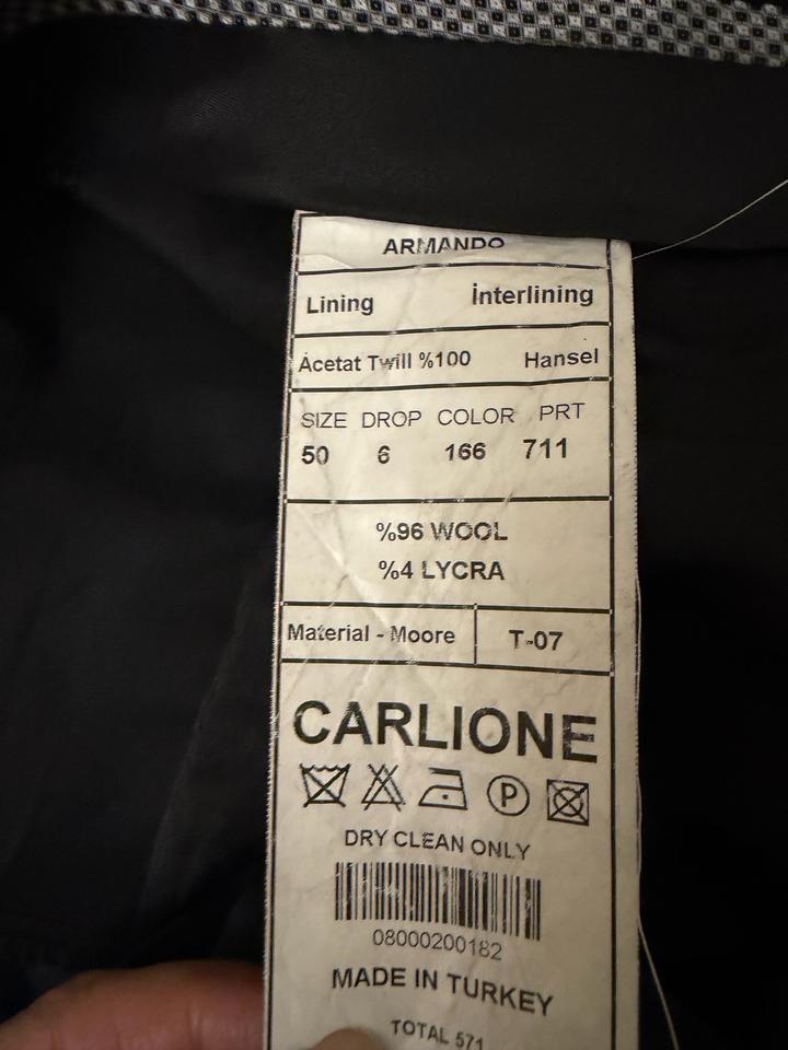 Мужской классический костюм серый