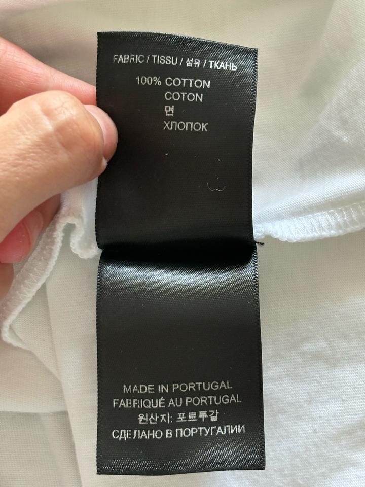 белая футболка Vetements