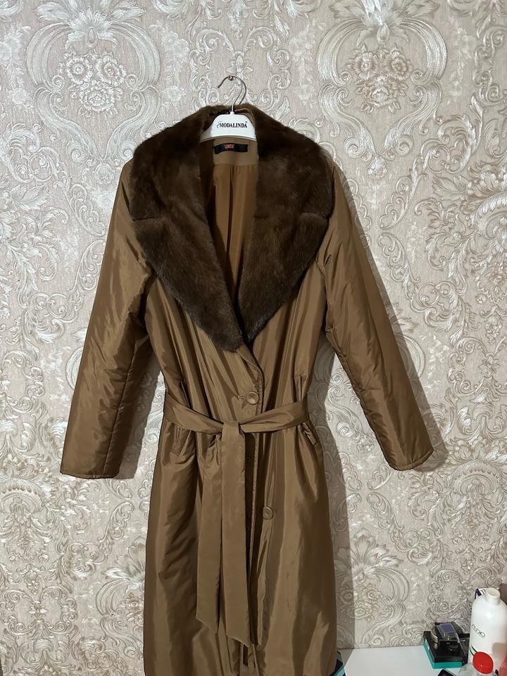 Куртка от бренда Loreta