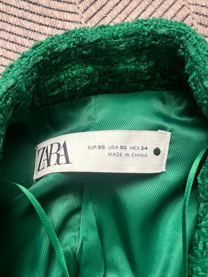 Приталенный пиджак от Zara