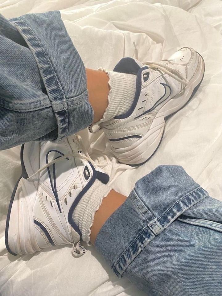 Nike air monarch