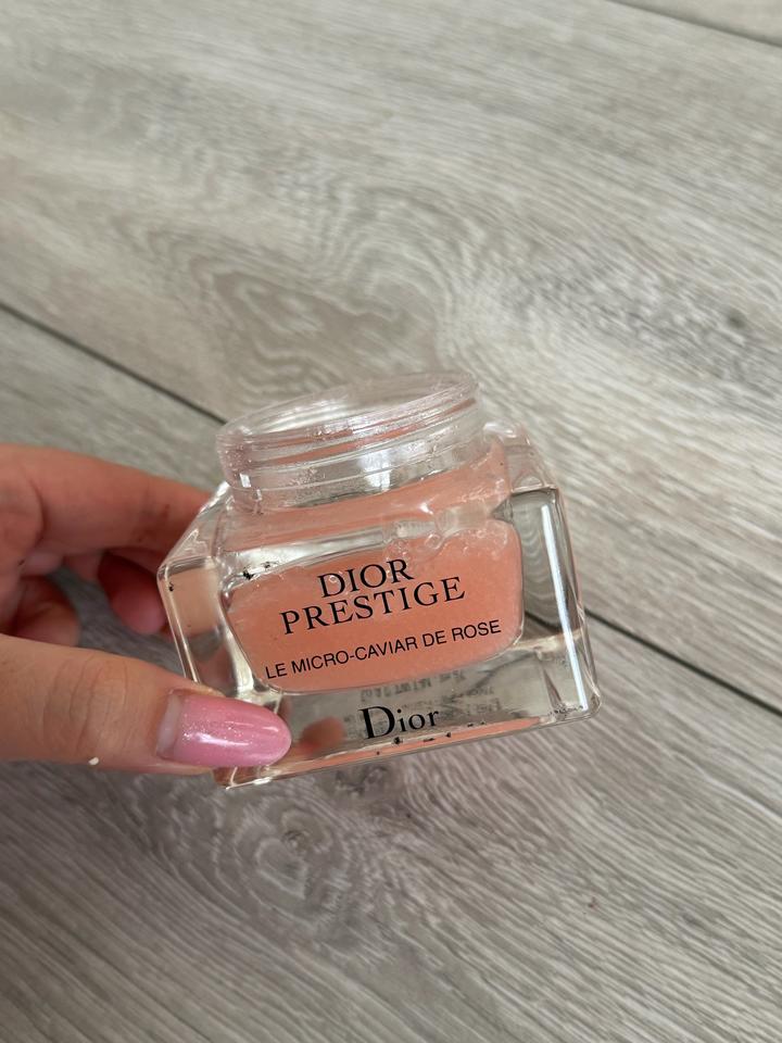 Dior Prestige Le Micro-Caviar de Rose( остаток на фото)