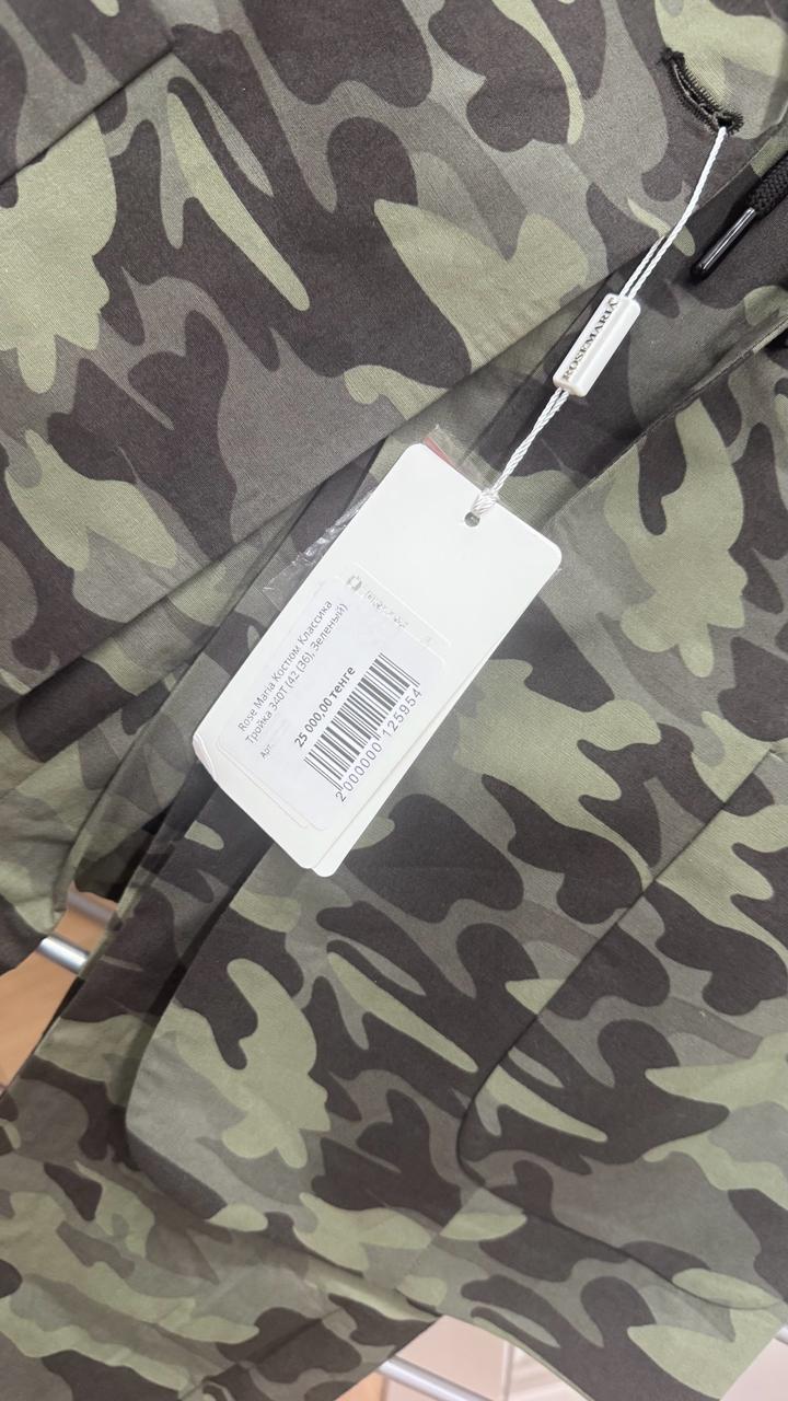 Костюмы тройка, новые, турецкие, размеры 42