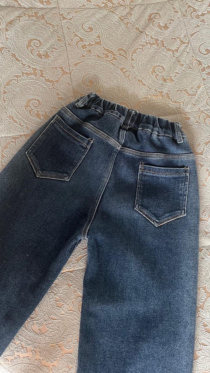 Кофта Levi’s и утепленные зимние джинсы для девочки