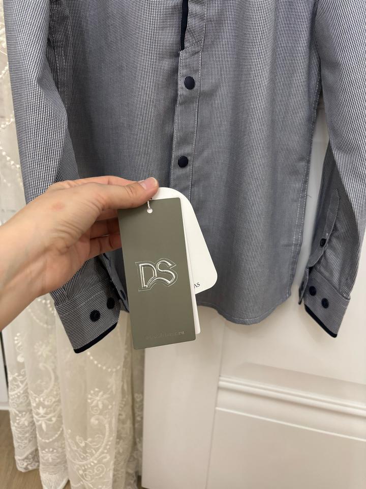 Новая рубашка Deloras 122р.