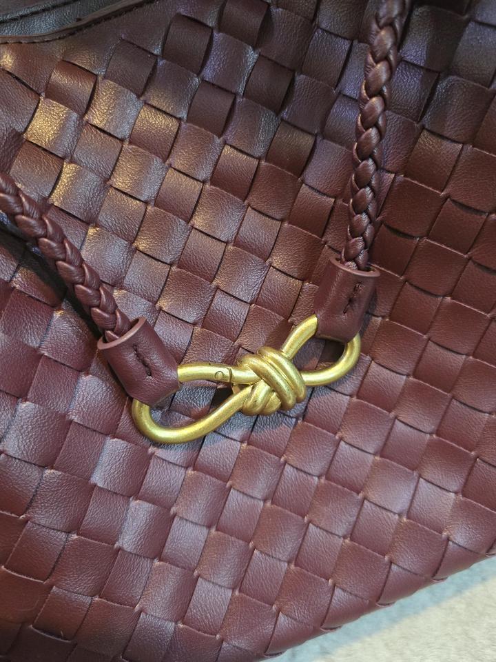 Сумка в стиле Bottega Veneta