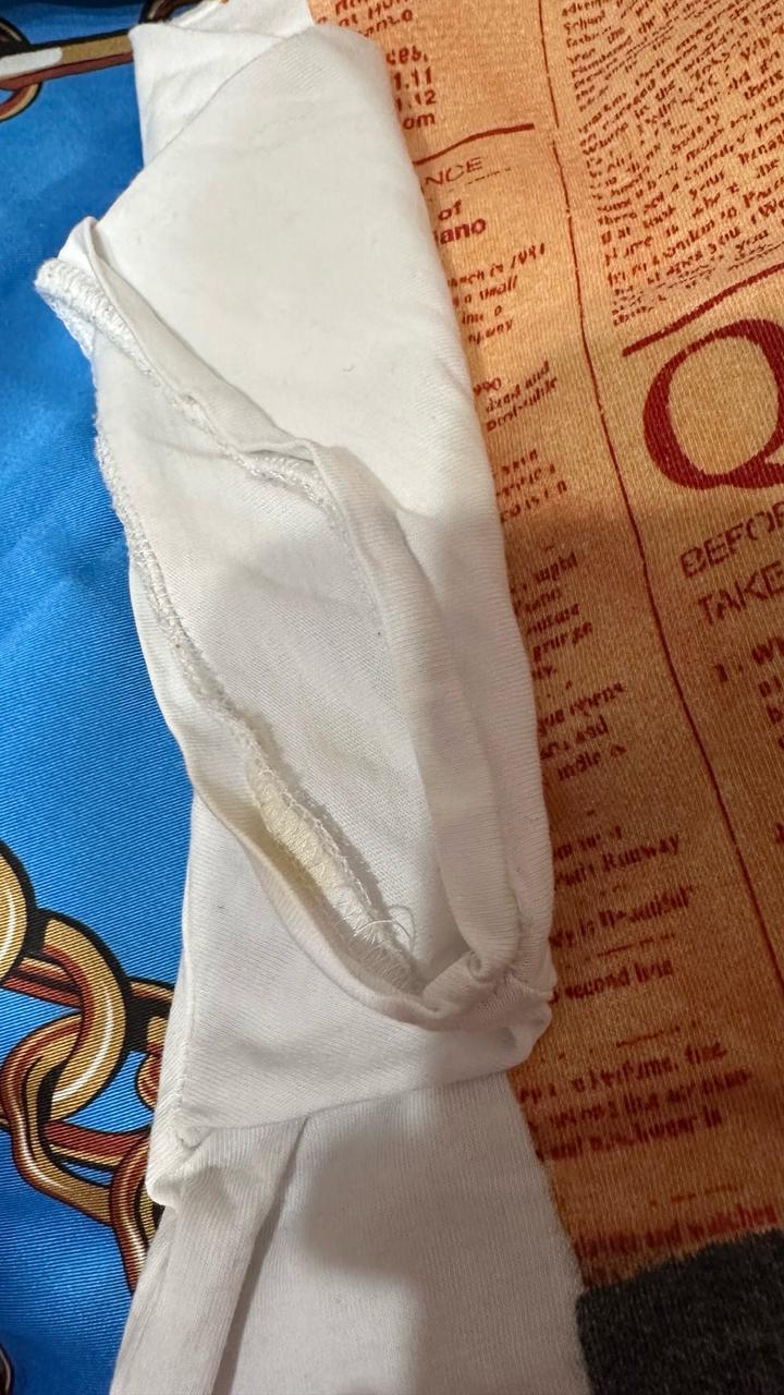 Винтажная футболка John Galliano с эффектным дизайнерским принтом