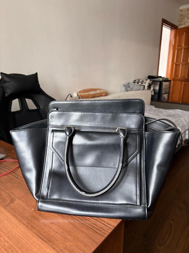 Сумка CHARLES & KEITH