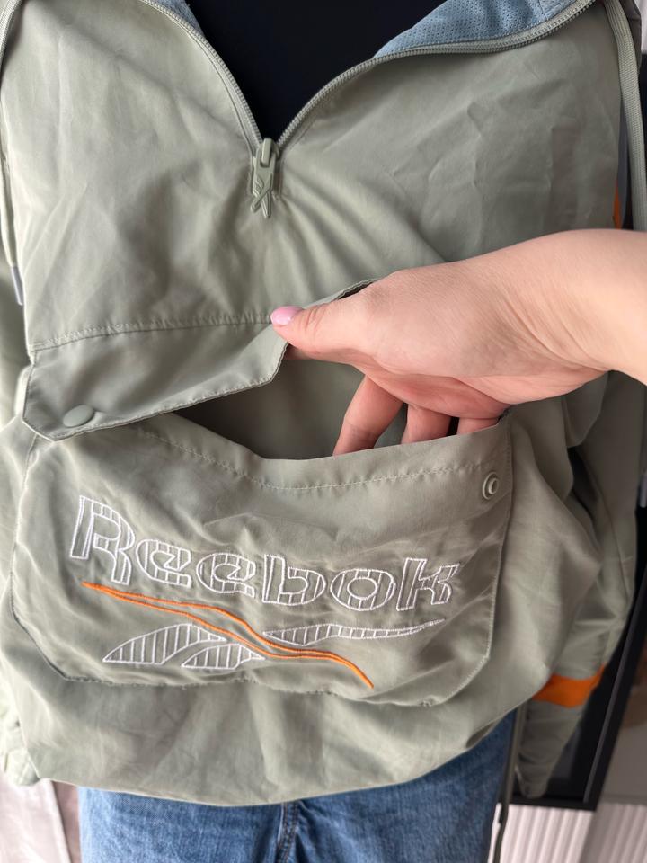 Анорак (ветровка) Reebok