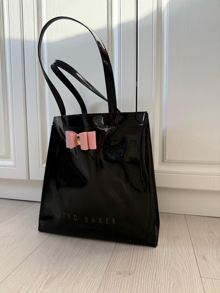Черная сумка TED BAKER