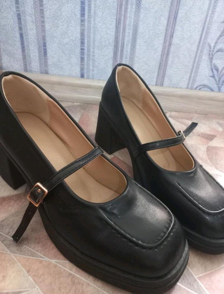 Туфли черные