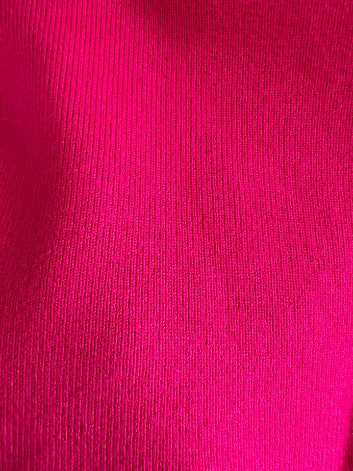 ярко-розовая укороченная футболка Zara