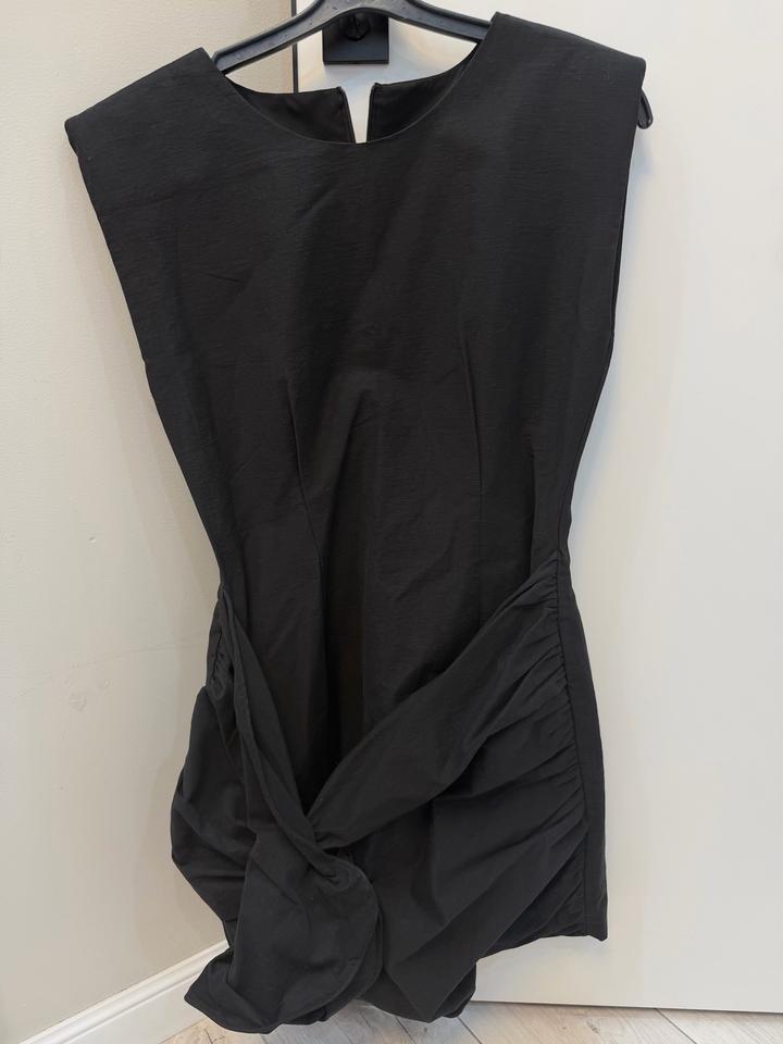 Платье черное из хлопка