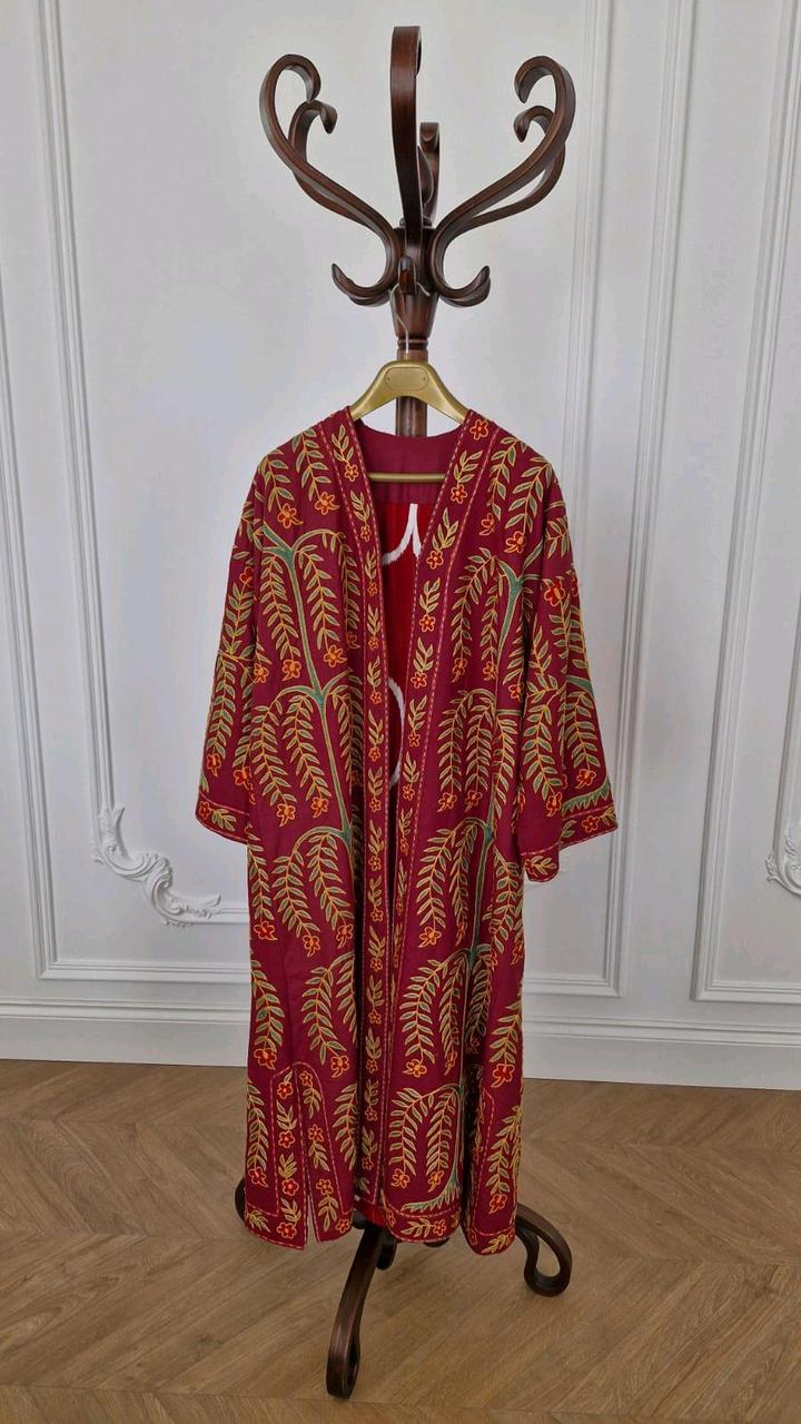 Чапан. Вышивка сюзане.