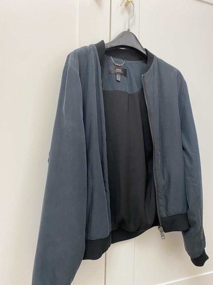 бомбер манго