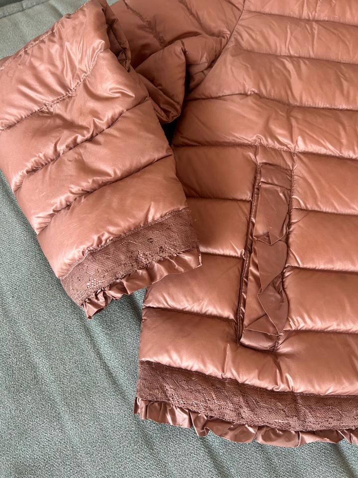 Весенняя куртка Twinset, пух