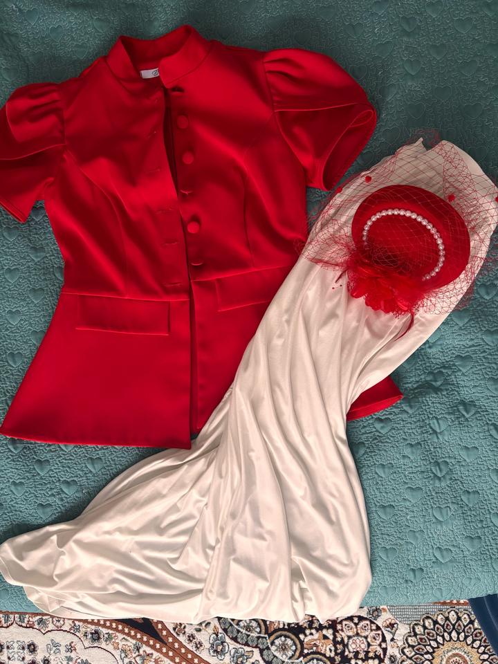 Элегантный вечерний образ: Алая блуза + Макси-юбка + Дизайнерский декор