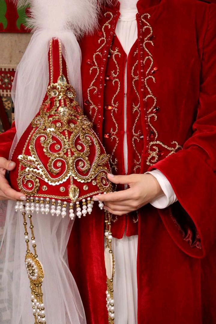 Кәжекей+Бешпент