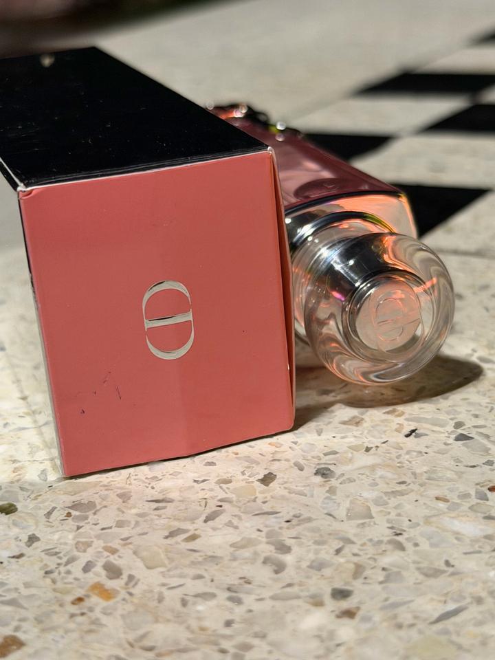 💗 Dior Addict Rosy Glow Eau de Parfum 💗новые , батч код имеется на фото