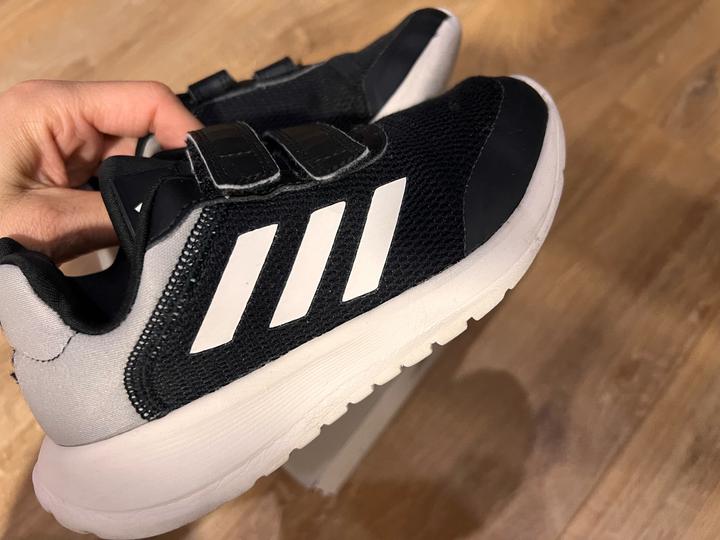 Детские кроссовки adidas
