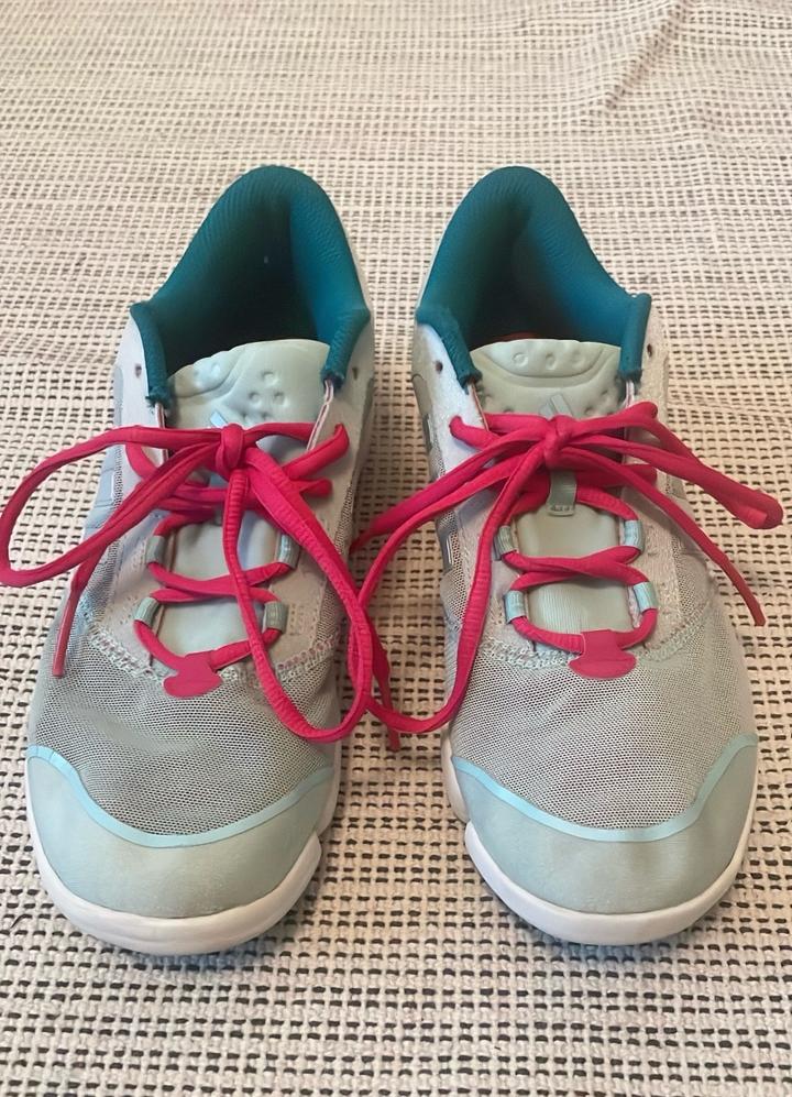 Кроссовки Adidas