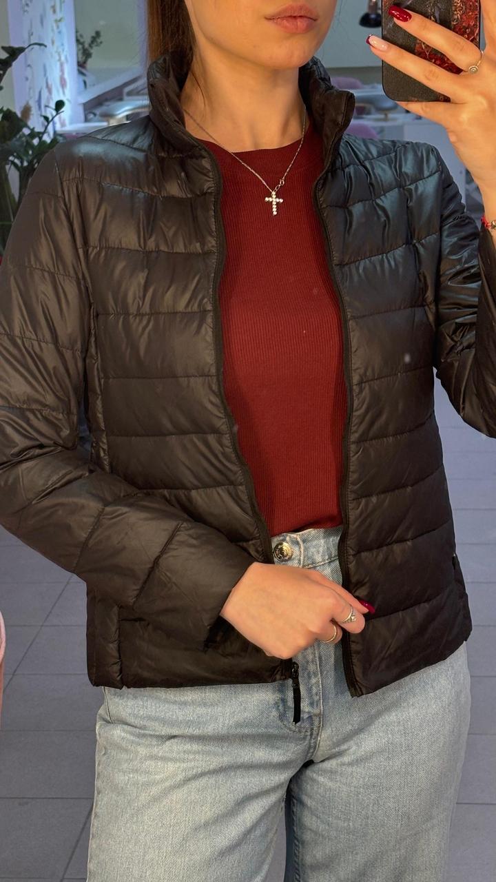 Тонкая курточка Uniqlo