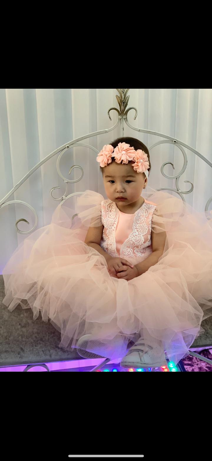 Персиковое платье