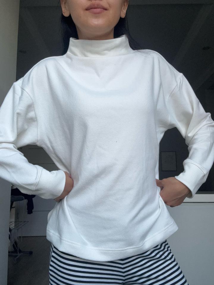 Свитер UNIQLO