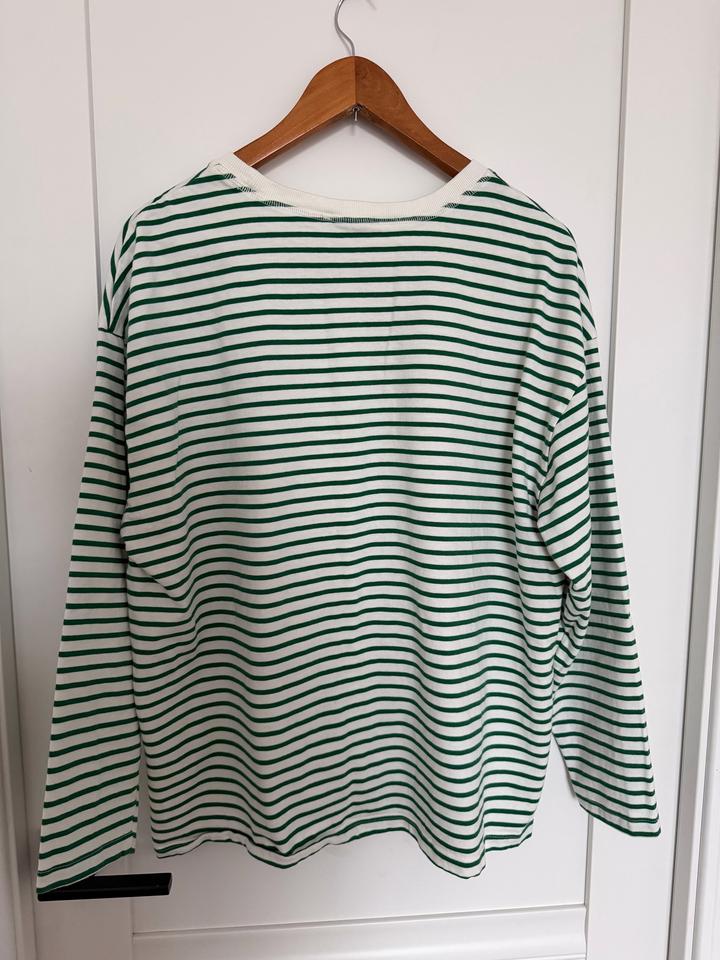 Лонгслив в полоску