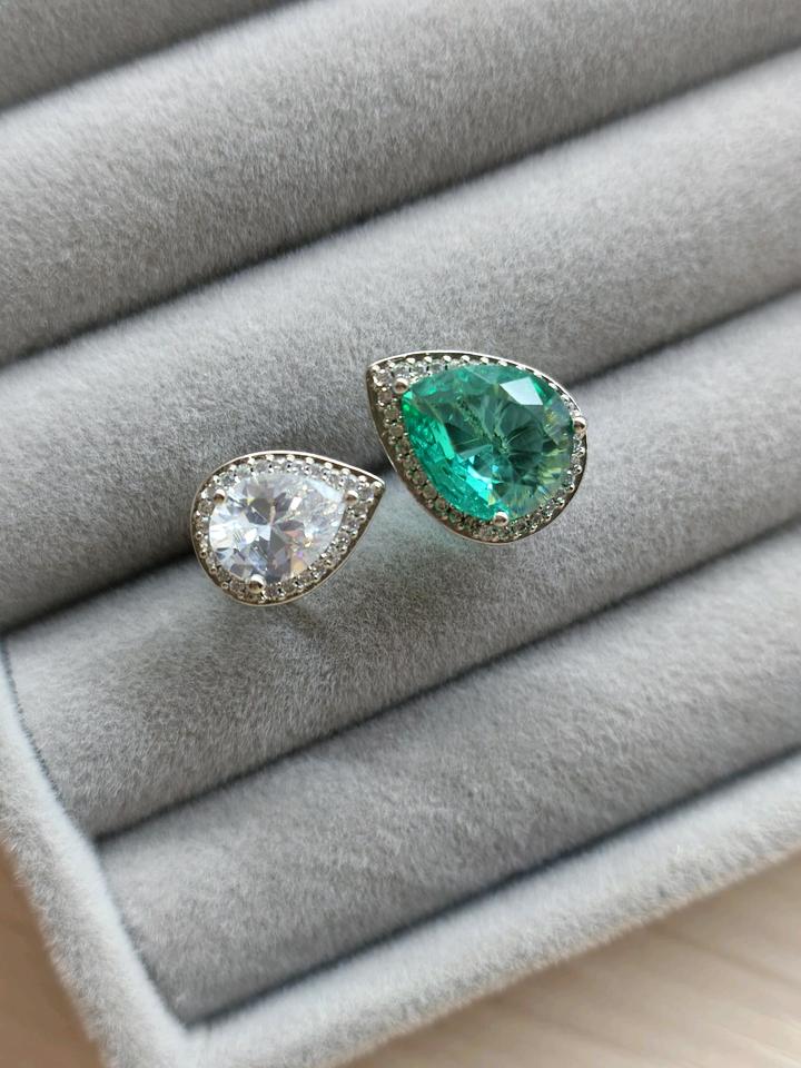 Шикарное акцентное кольцо S925