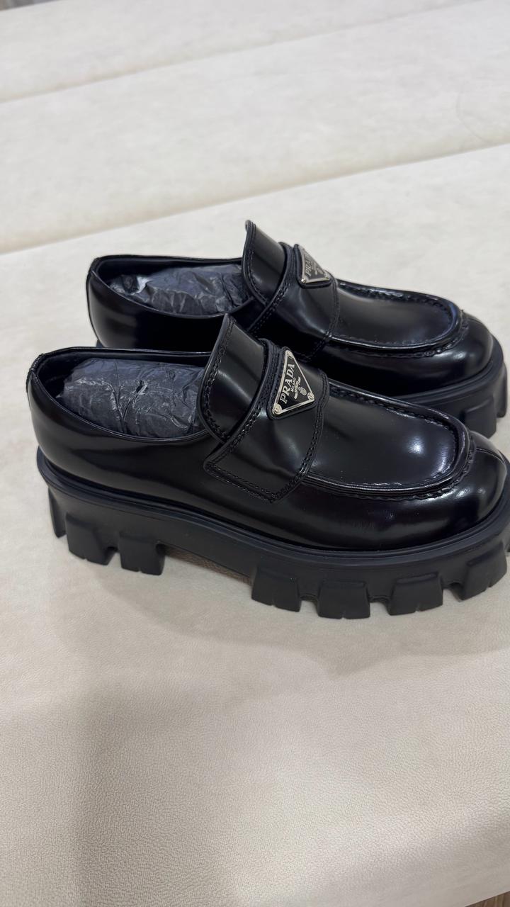 Челси от Prada