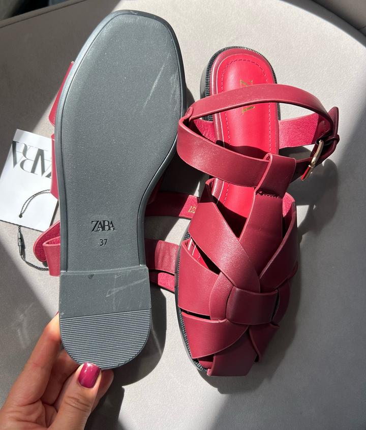 Сандалии ZARA