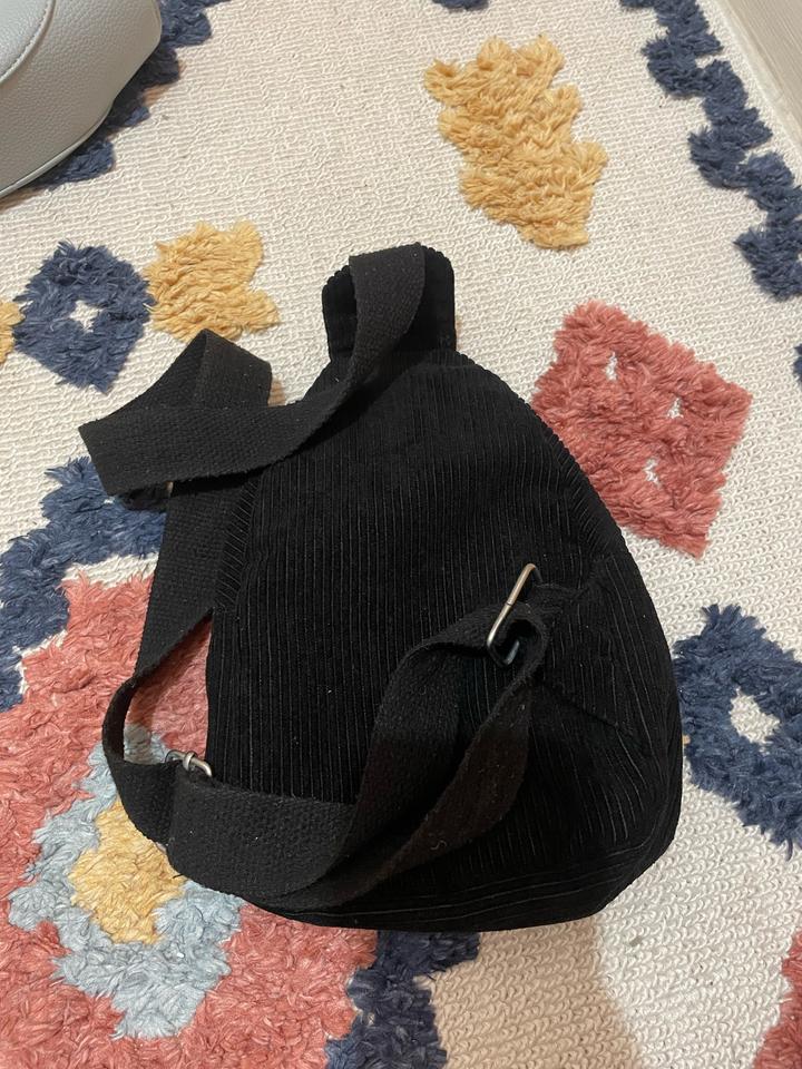 черная сумка (барсетка)