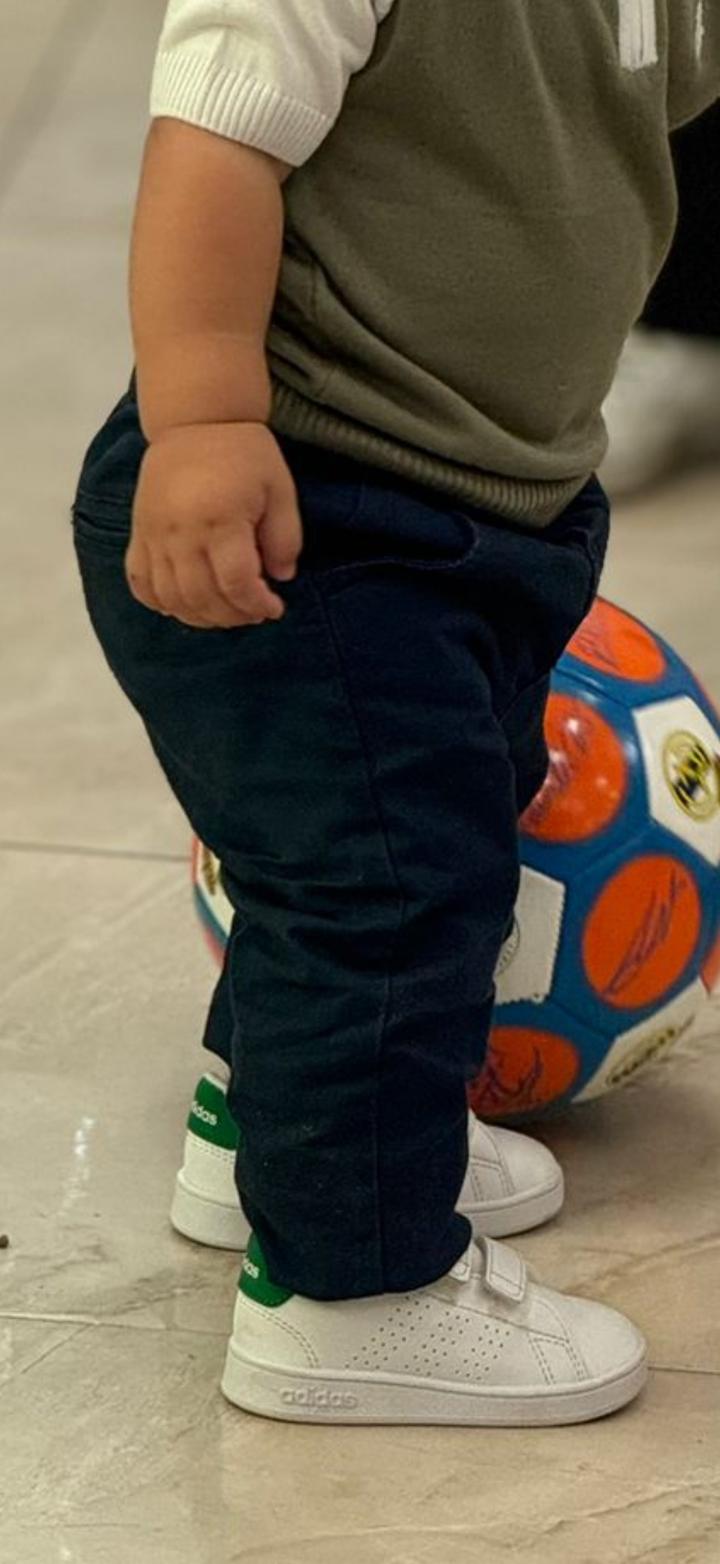 Кроссовки Adidas