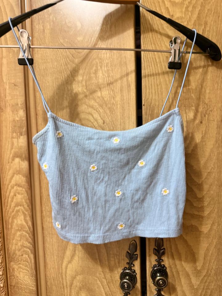 Топ Stradivarius с ромашками