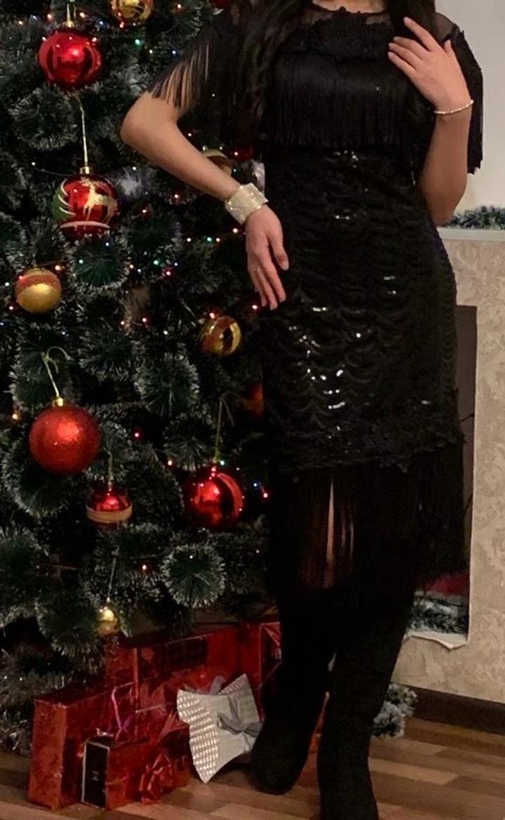 Вечернее чёрное платье