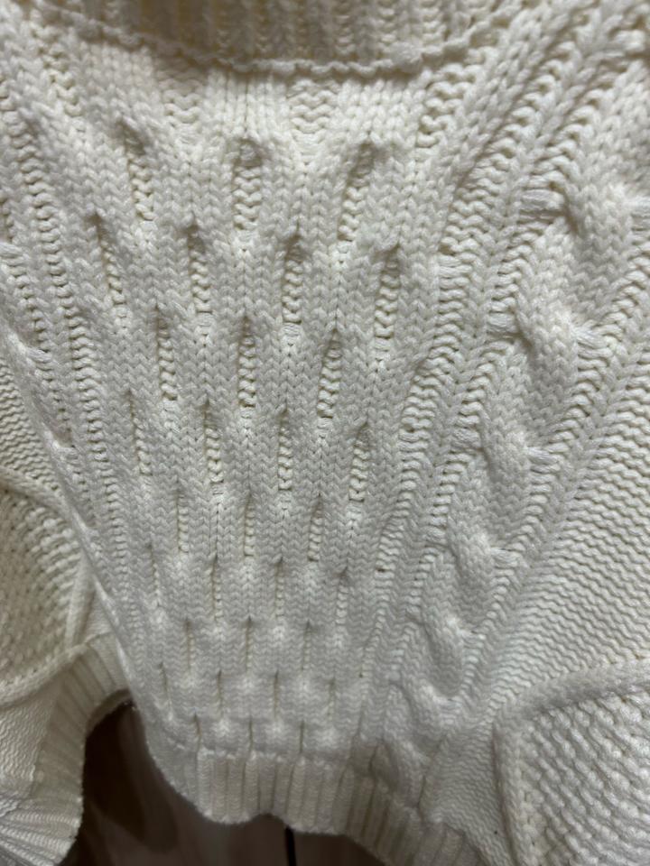 Свитер водолазка укароченный