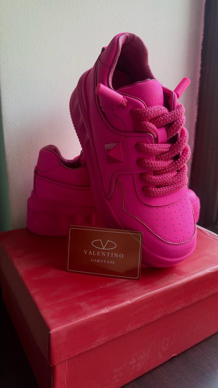 Кроссовки Valentino