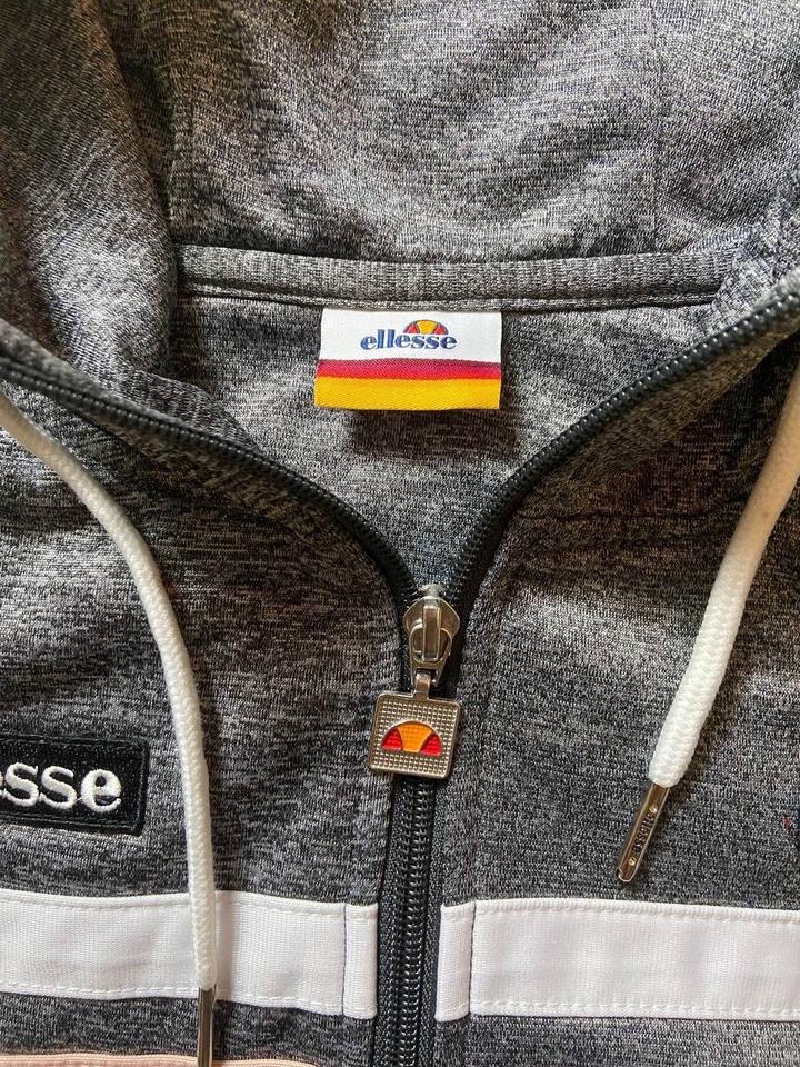 Ellesse
