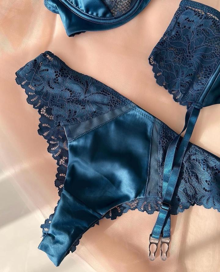 Комплект нижнего белья