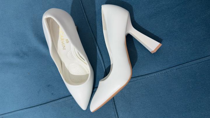 Белые туфли