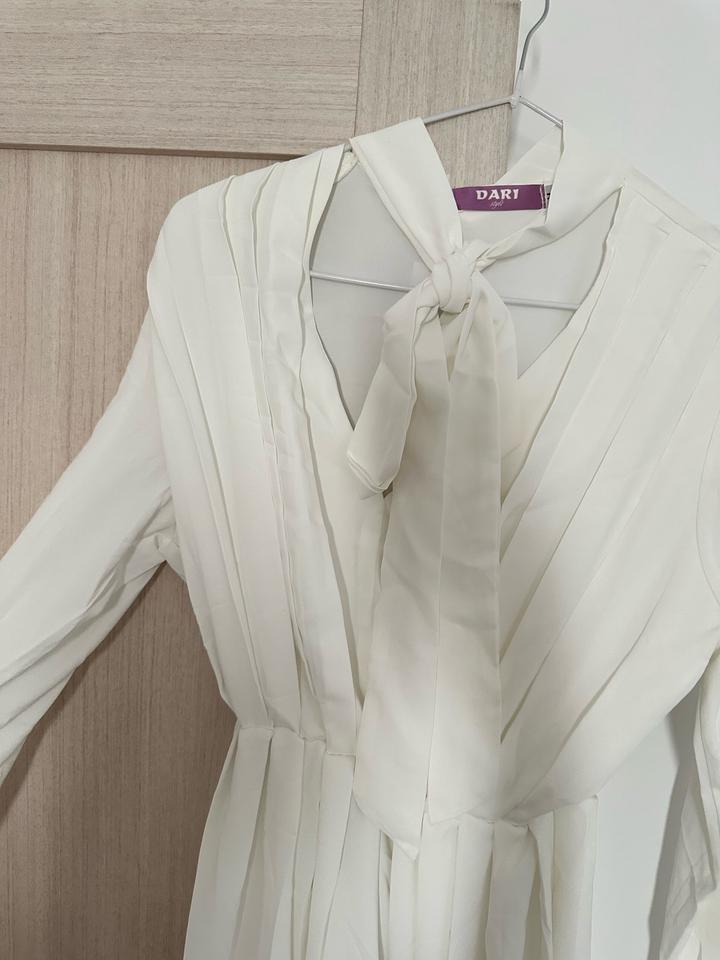 Белое платье