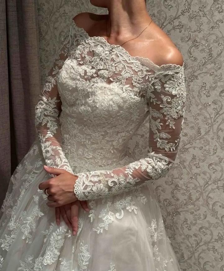 Свадебное платье.