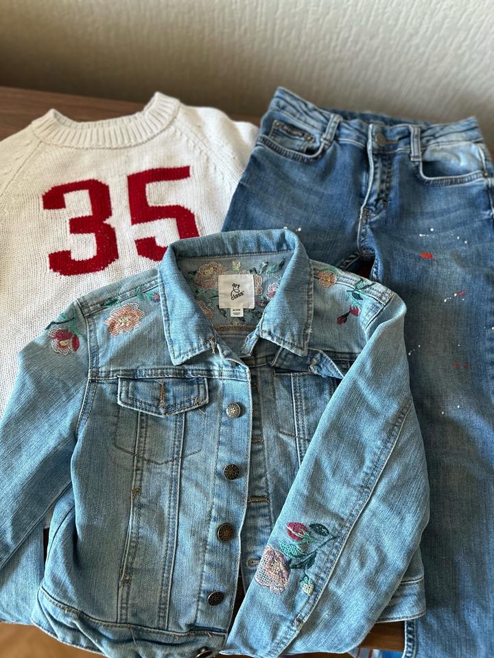 Комплект одежды для девочки на 7-8 лет