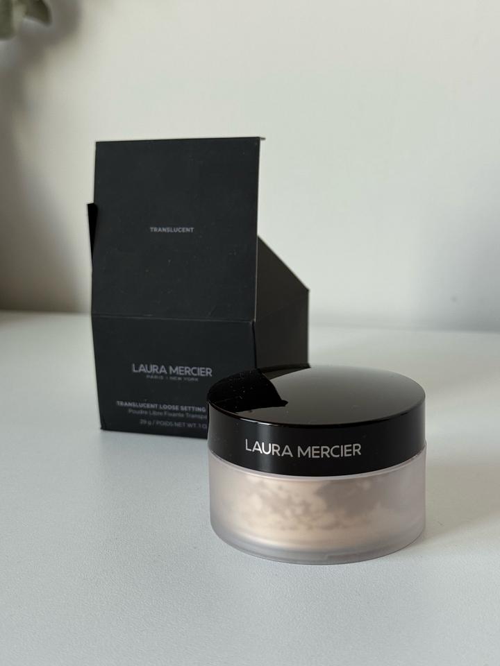 Новая неиспользованная пудра Laura Mercier