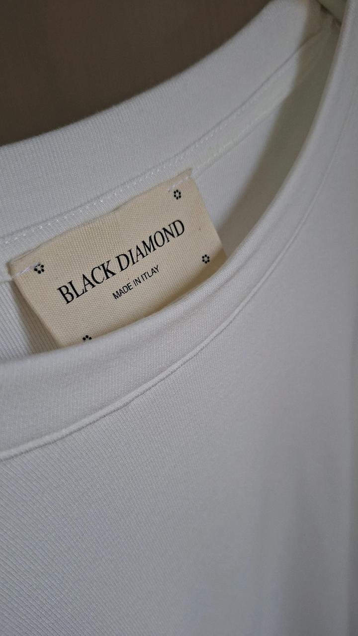 Итальянская футболка от Black Diamond