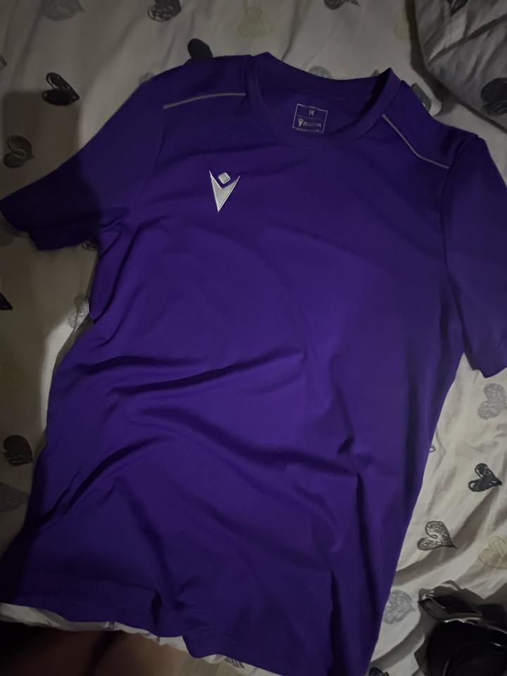 спортивная футболка macron