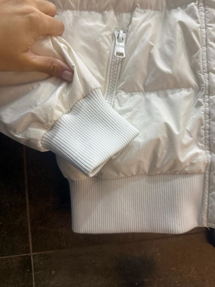 Пуховик Armani Exchange (A|X)