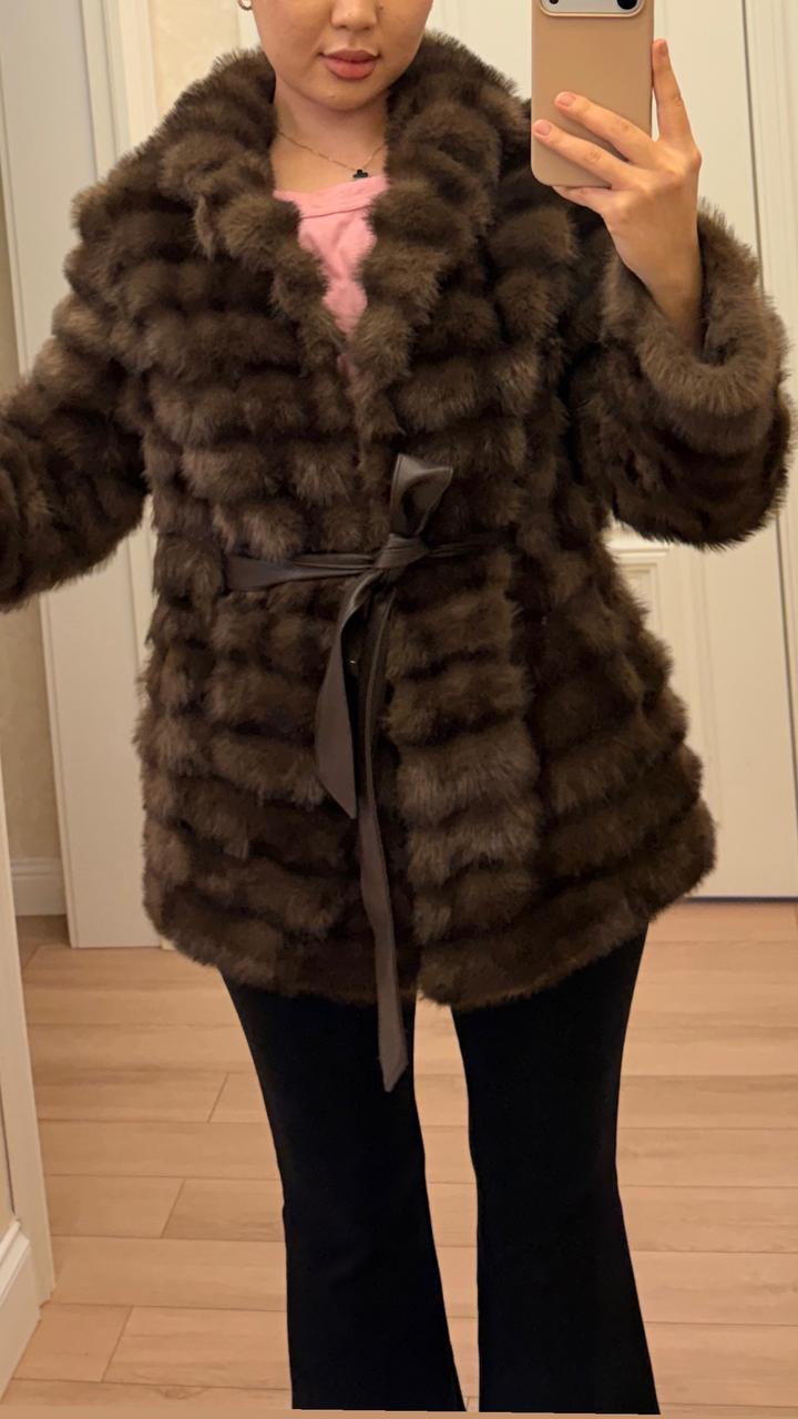 Искусственная шубка, в хорошем состоянии. 7000 тг