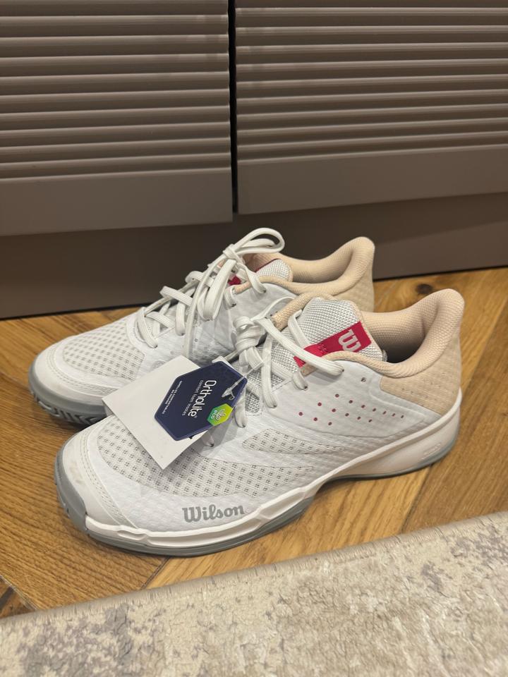 Крассовки Wilson